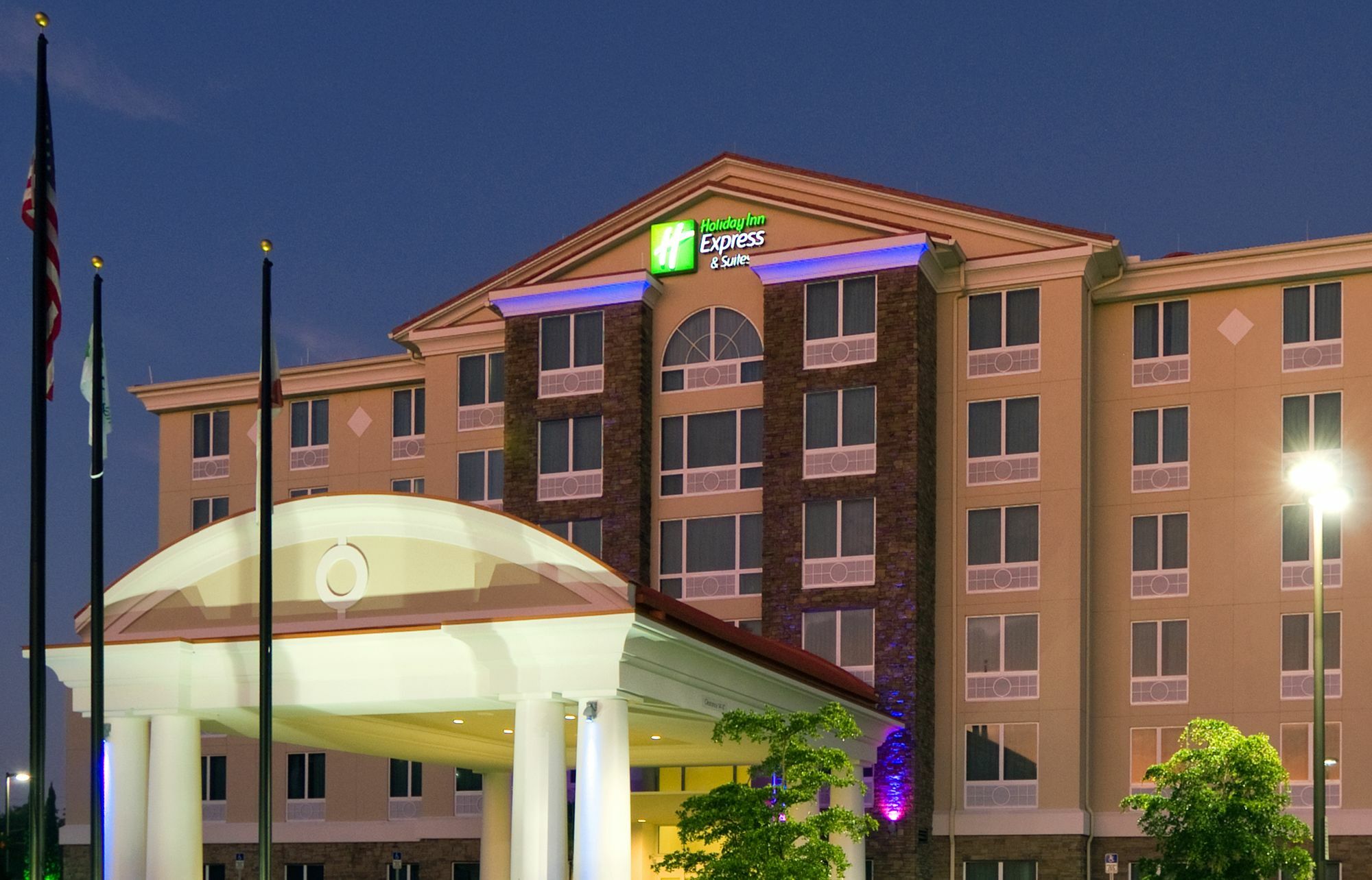 Holiday Inn Express Hotel & Suites Fort Myers East - The Forum, An Ihg Hotel Exteriör bild