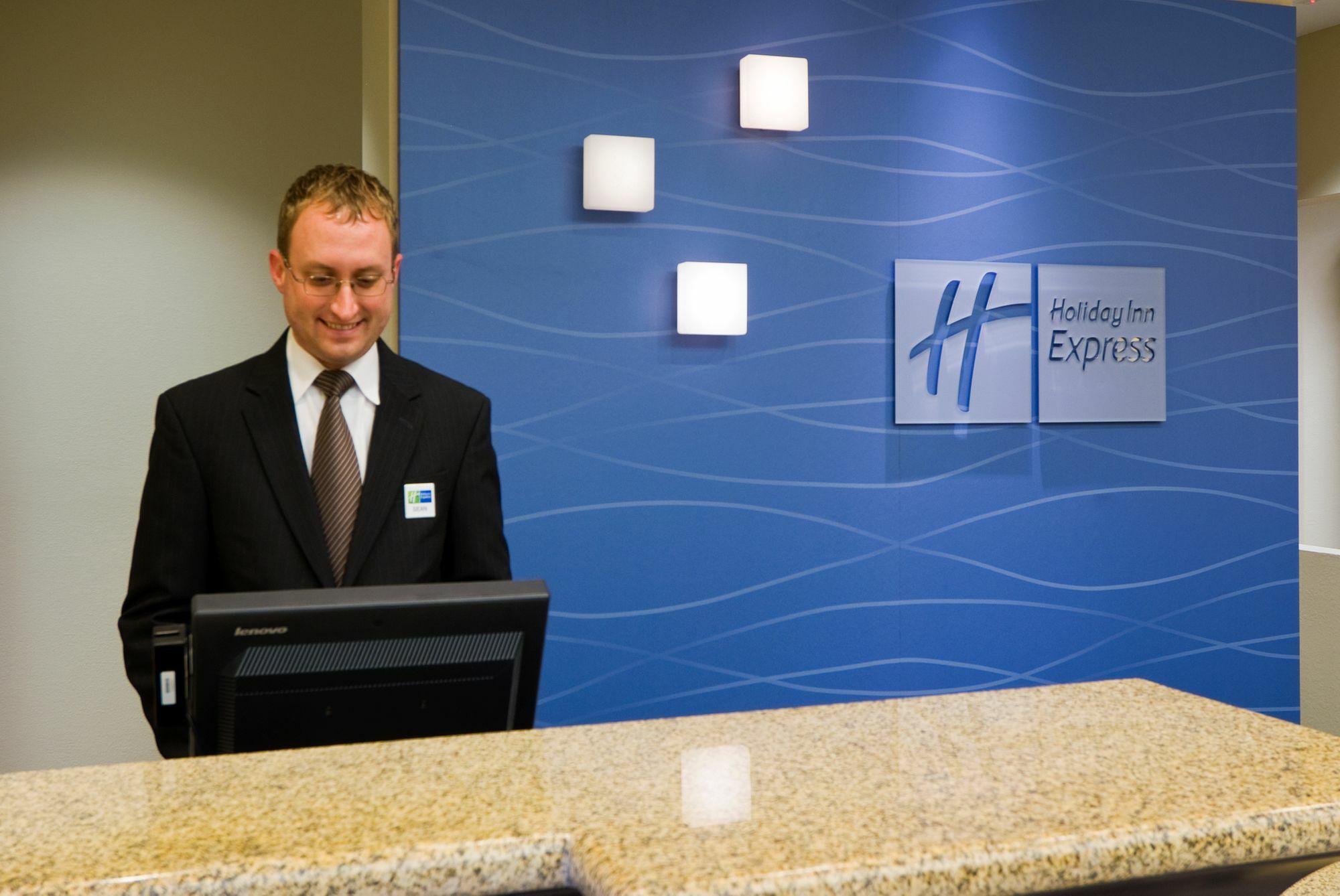 Holiday Inn Express Hotel & Suites Fort Myers East - The Forum, An Ihg Hotel Inreriör bild